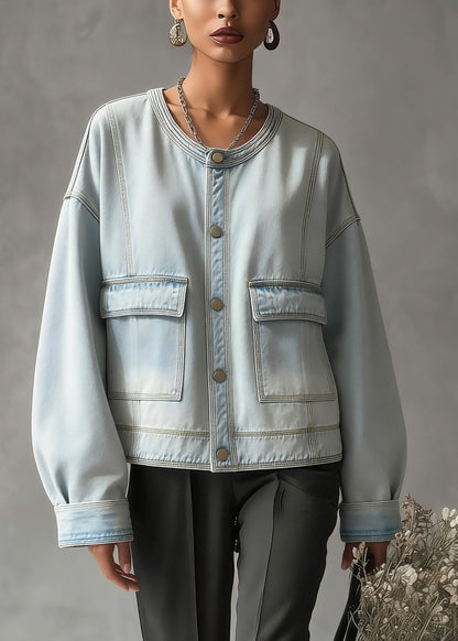 Effortlessly Elegant Coat with a Timeless Design