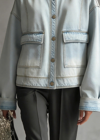 Effortlessly Elegant Coat with a Timeless Design