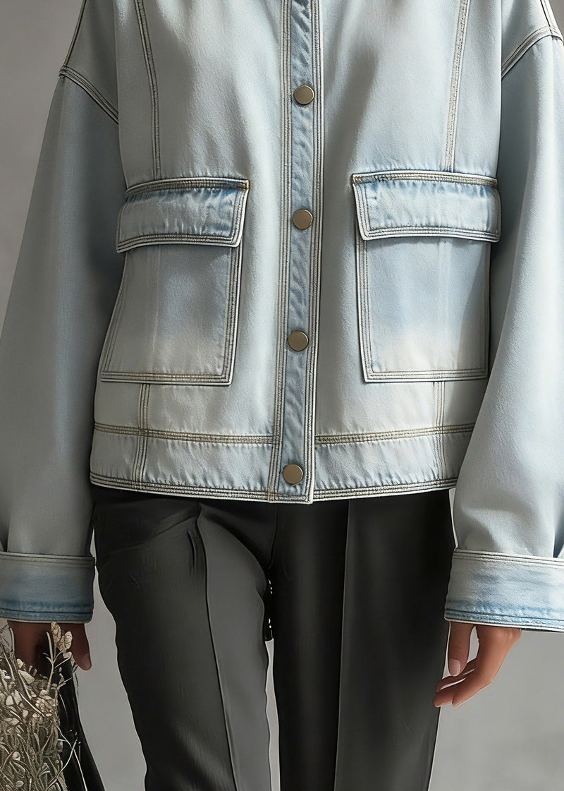 Effortlessly Elegant Coat with a Timeless Design