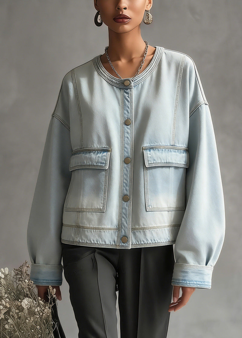 Effortlessly Elegant Coat with a Timeless Design