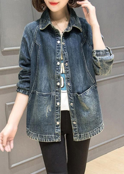 Effortlessly Elegant Coat with a Timeless Design