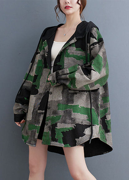 Effortlessly Elegant Coat with a Timeless Design