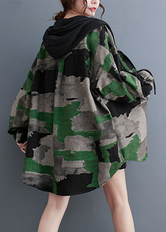 Effortlessly Elegant Coat with a Timeless Design