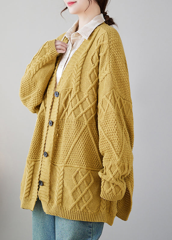 Classic Vintage Cardigan with a Flattering Fit