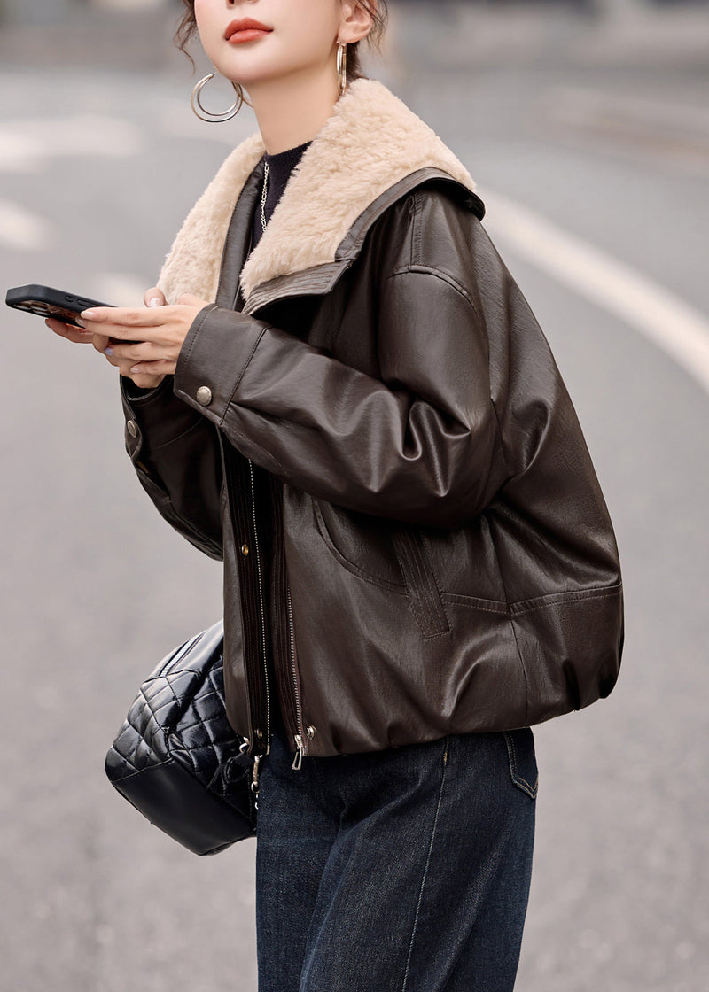 Beautifully Finished Coat in a Timeless Design