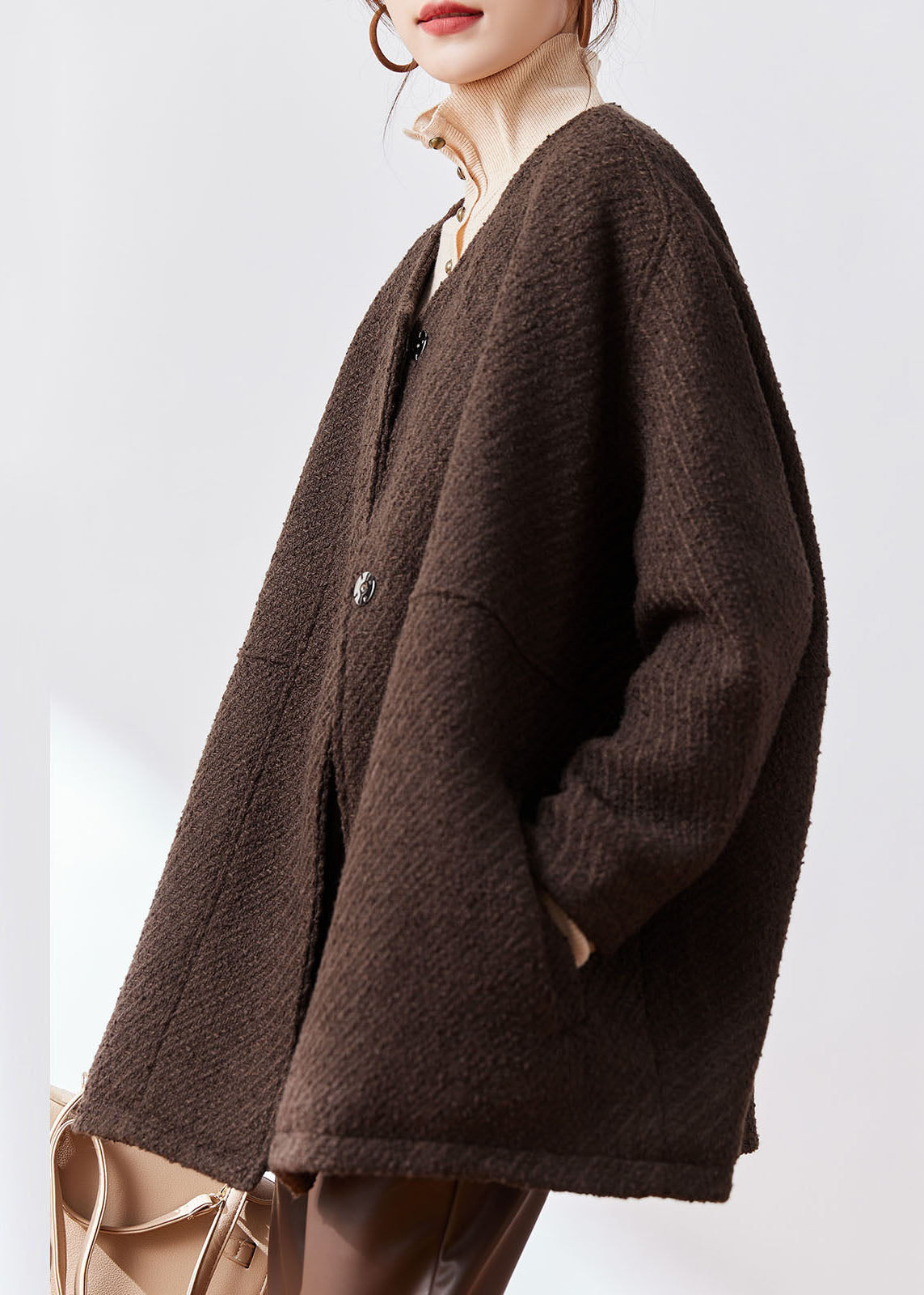 Effortlessly Elegant Coat with a Timeless Design