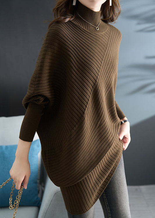 Classic Vintage Sweater with a Flattering Fit