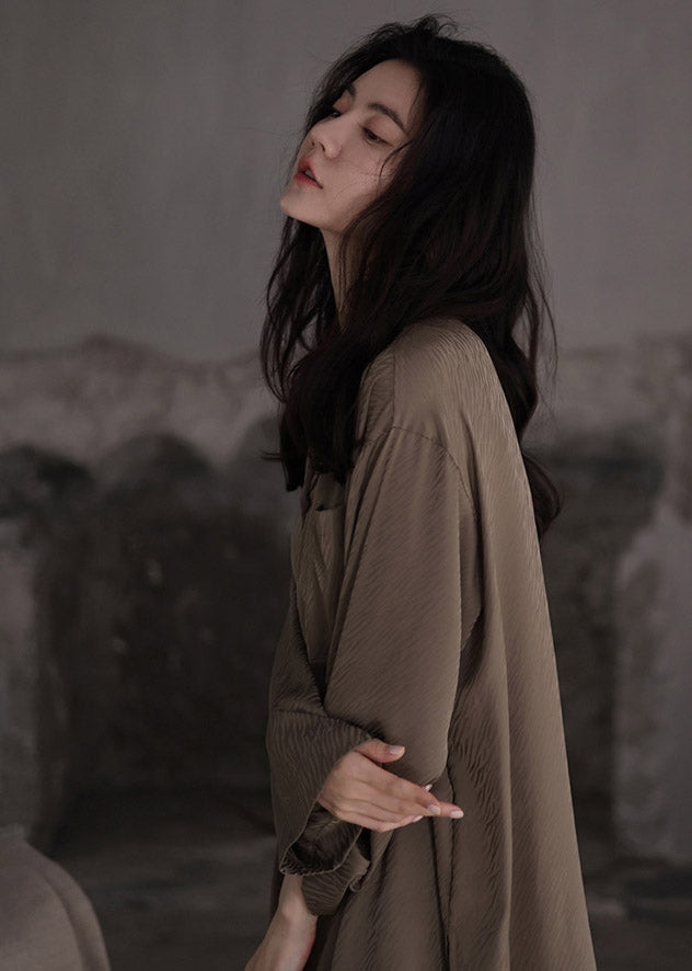 Effortlessly Elegant Garment with a Timeless Design