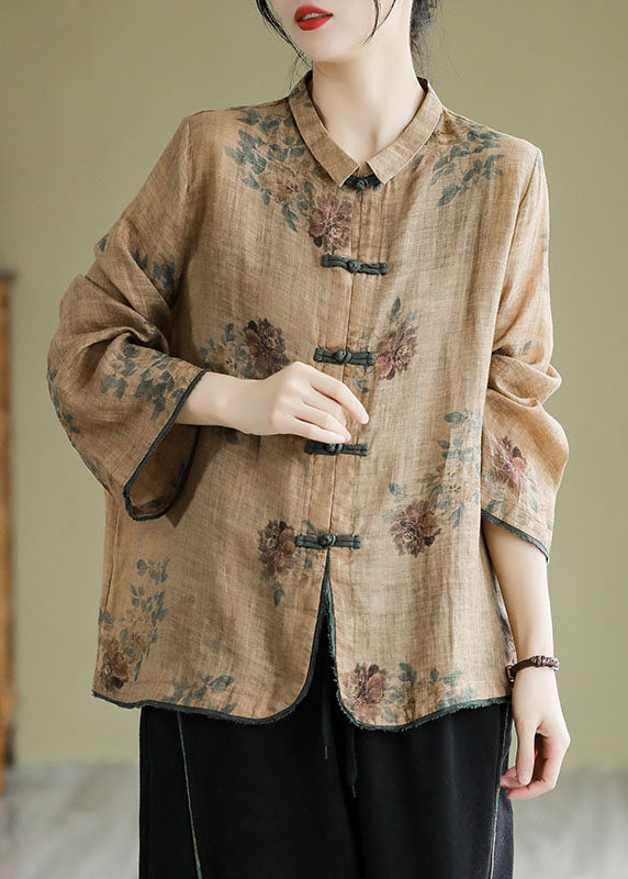 Classic Vintage Shirt with a Flattering Fit
