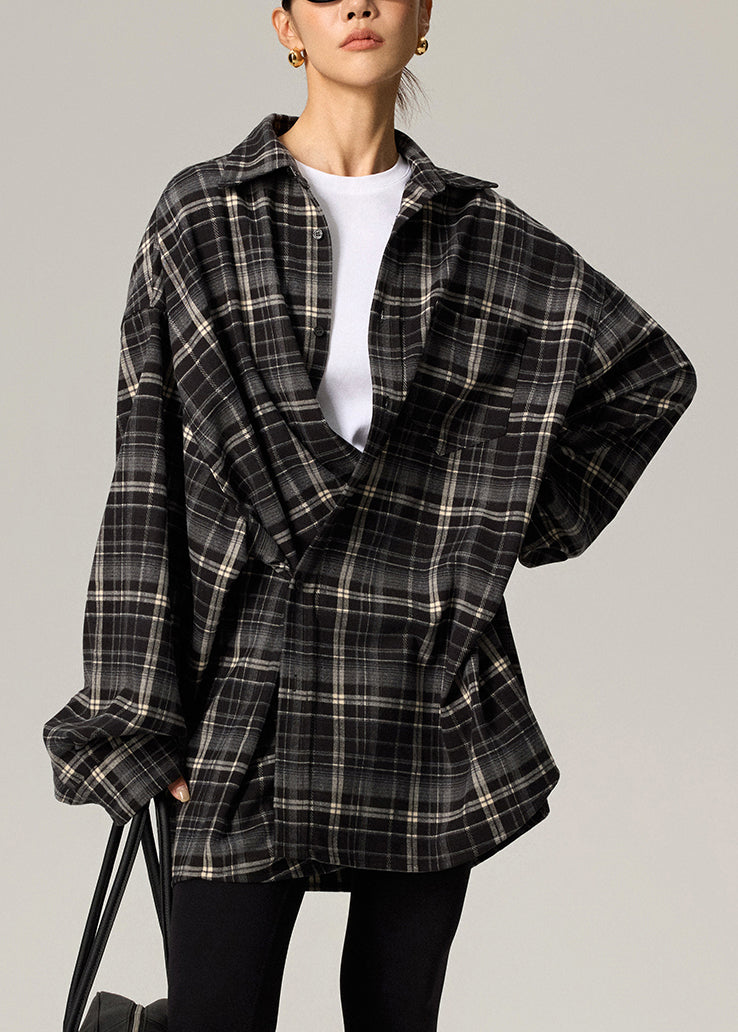 Classic Vintage Shirt with a Flattering Fit