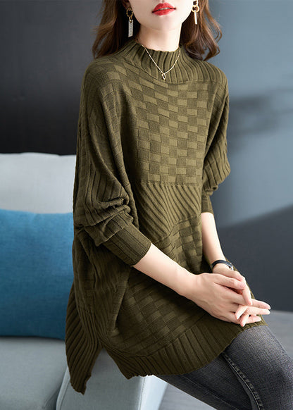Effortlessly Elegant Sweater with a Timeless Design