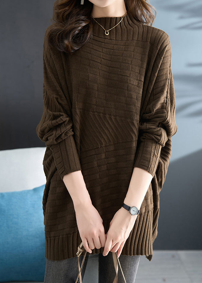 Classic Vintage Sweater with a Flattering Fit