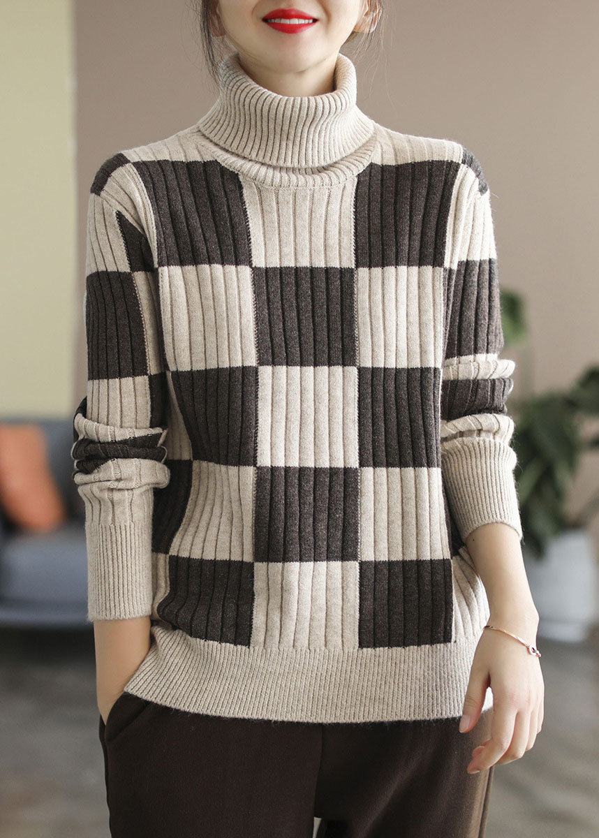 Beautifully Finished Top in a Timeless Design