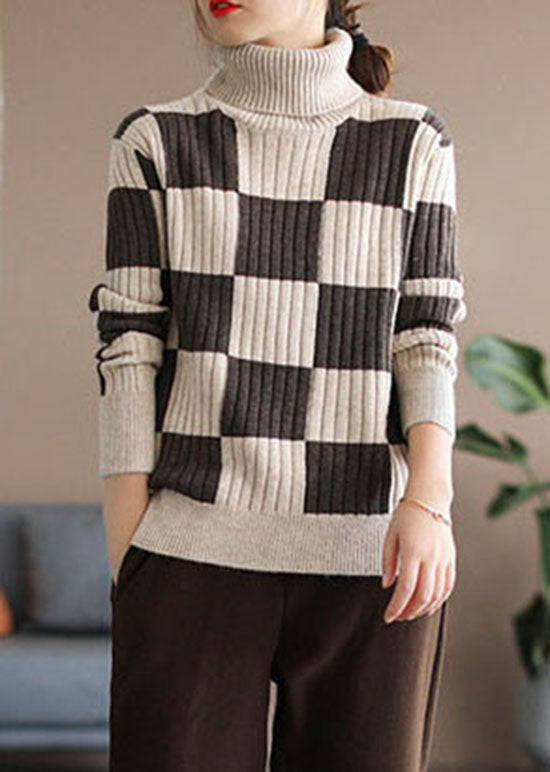 Beautifully Finished Top in a Timeless Design