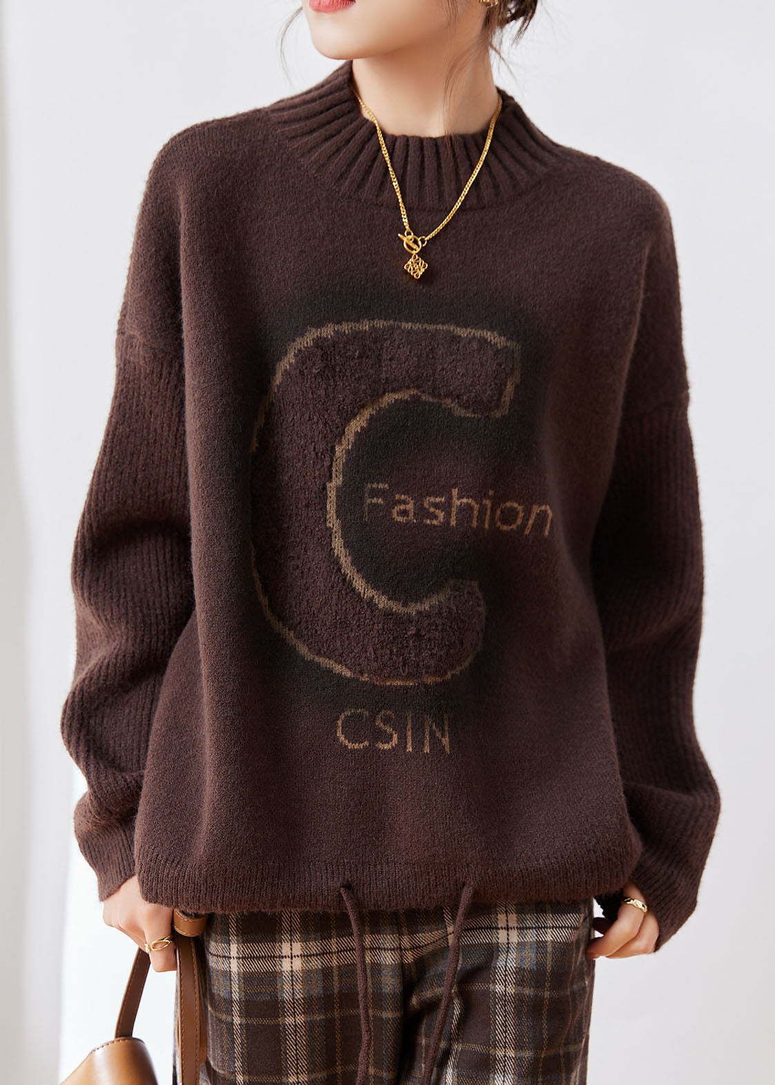 Classic Vintage Sweater with a Flattering Fit
