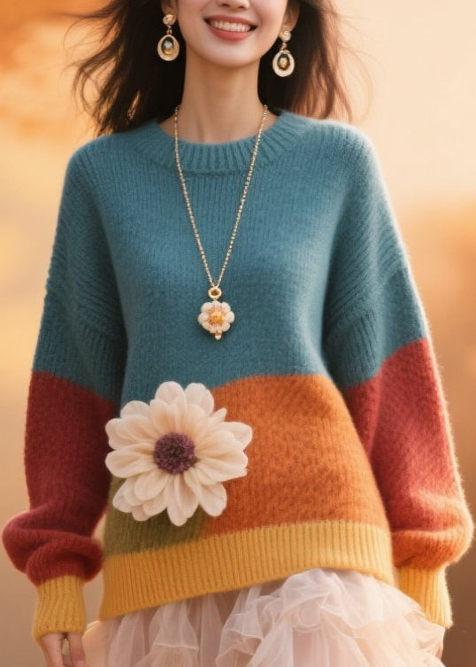 Gracefully Styled Pullover for Any Occasion