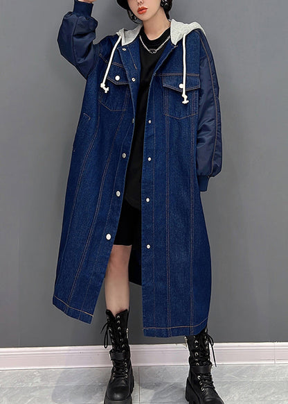 Well Tailored Coat with a Graceful Silhouette
