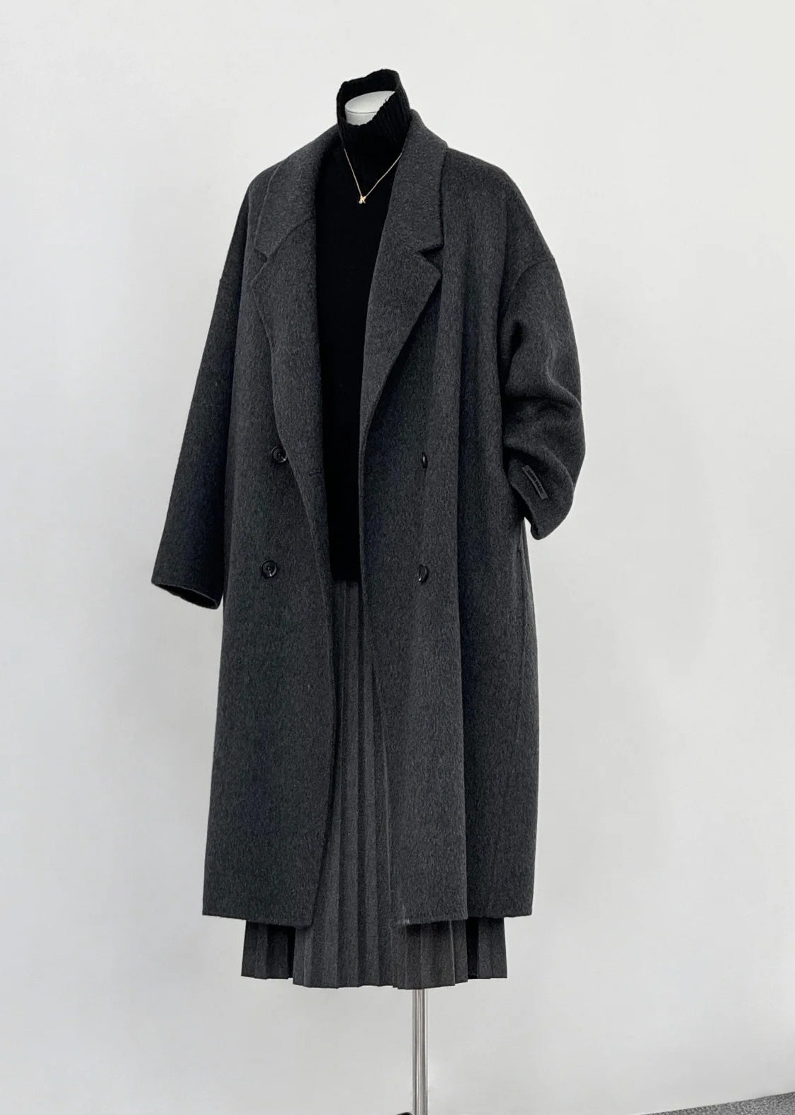 Gracefully Styled Coat for Any Occasion