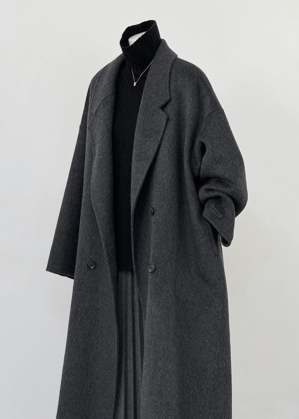 Gracefully Styled Coat for Any Occasion