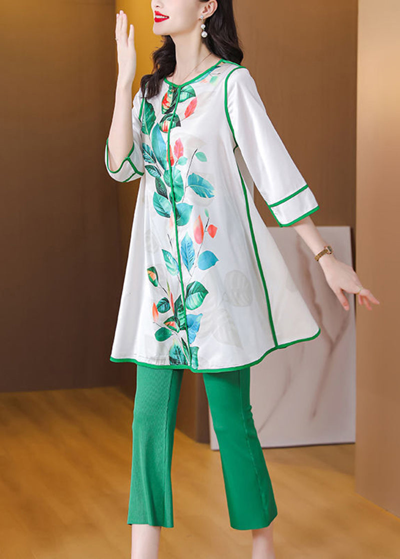 Effortlessly Elegant Garment with a Timeless Design
