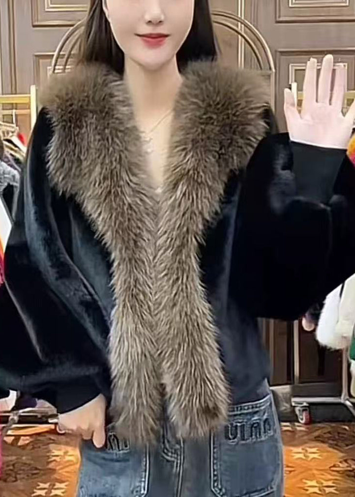 Classic Vintage Coat with a Flattering Fit
