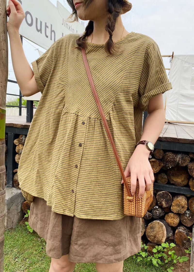 A Vintage Style Top with Delicate Timeless Details