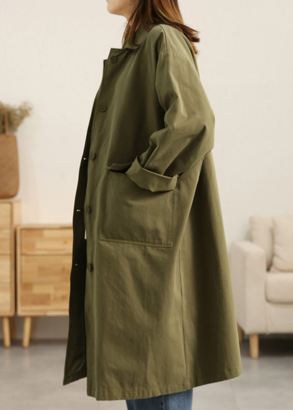 Well Tailored Coat with a Graceful Silhouette
