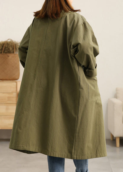 Well Tailored Coat with a Graceful Silhouette