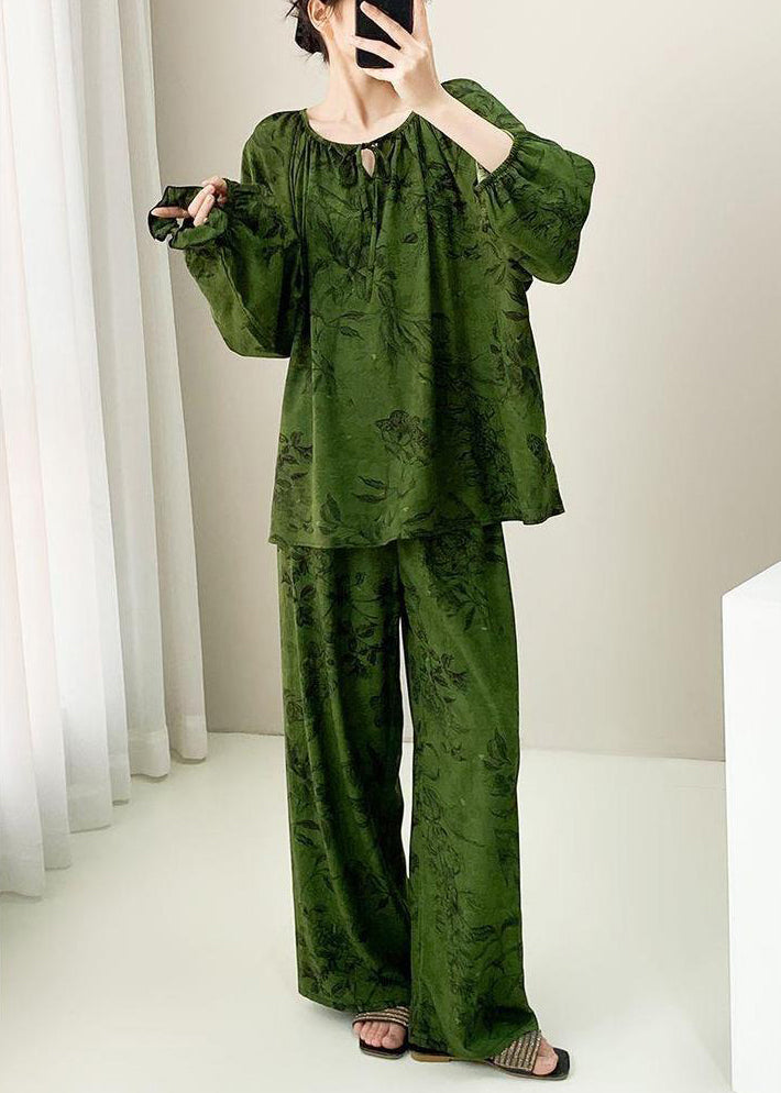 Classic Vintage Garment with a Flattering Fit