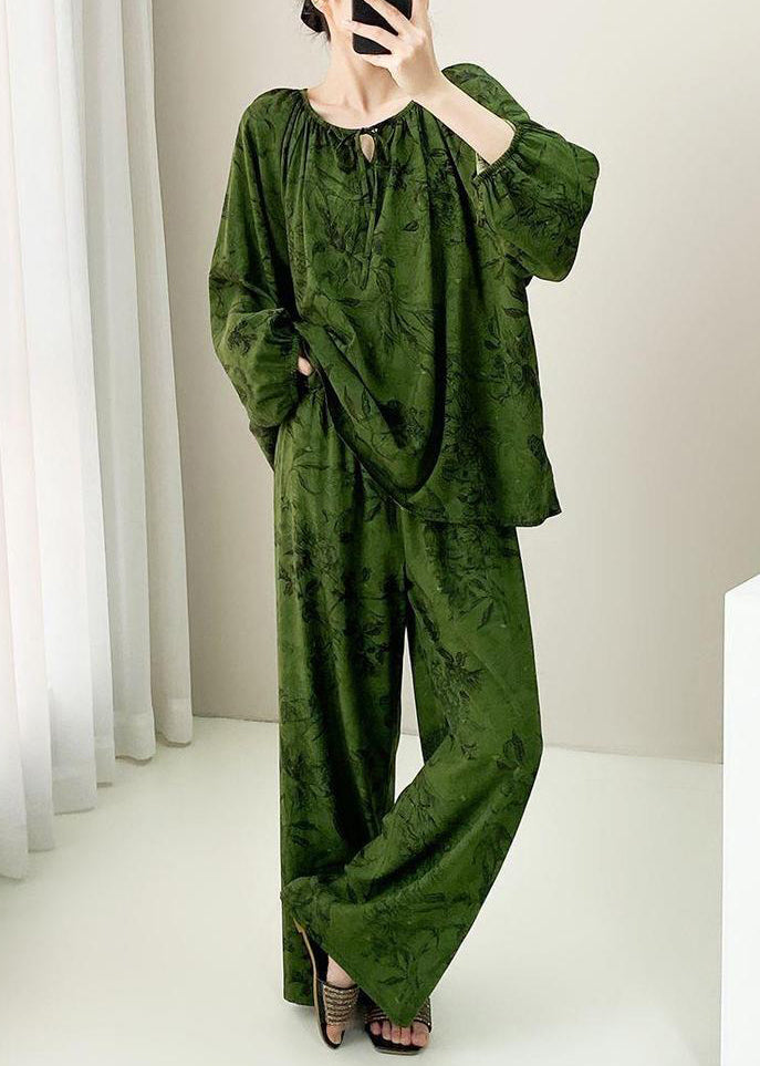 Classic Vintage Garment with a Flattering Fit