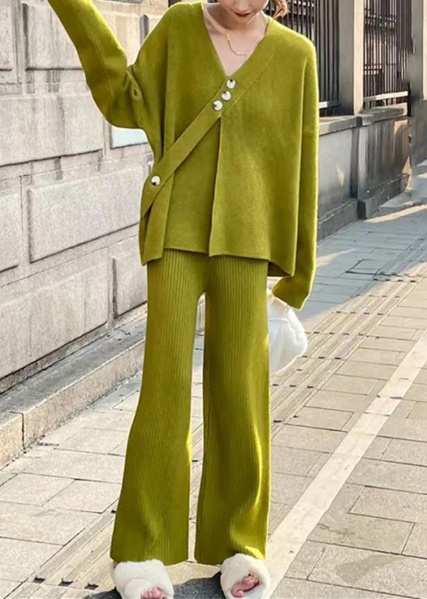 Well Tailored Pants with a Graceful Silhouette