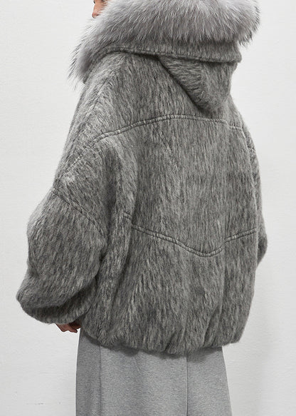 Gracefully Styled Coat for Any Occasion