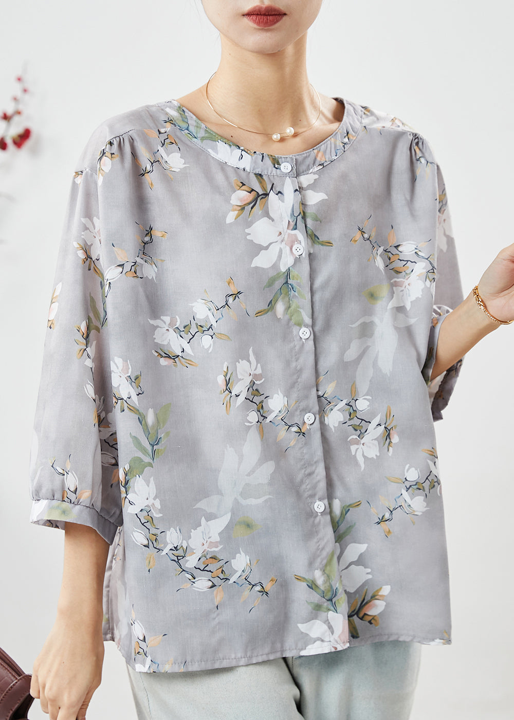 Beautifully Finished Blouse in a Timeless Design