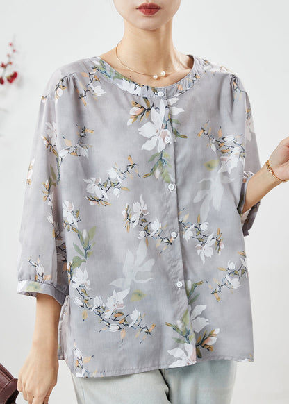 Beautifully Finished Blouse in a Timeless Design