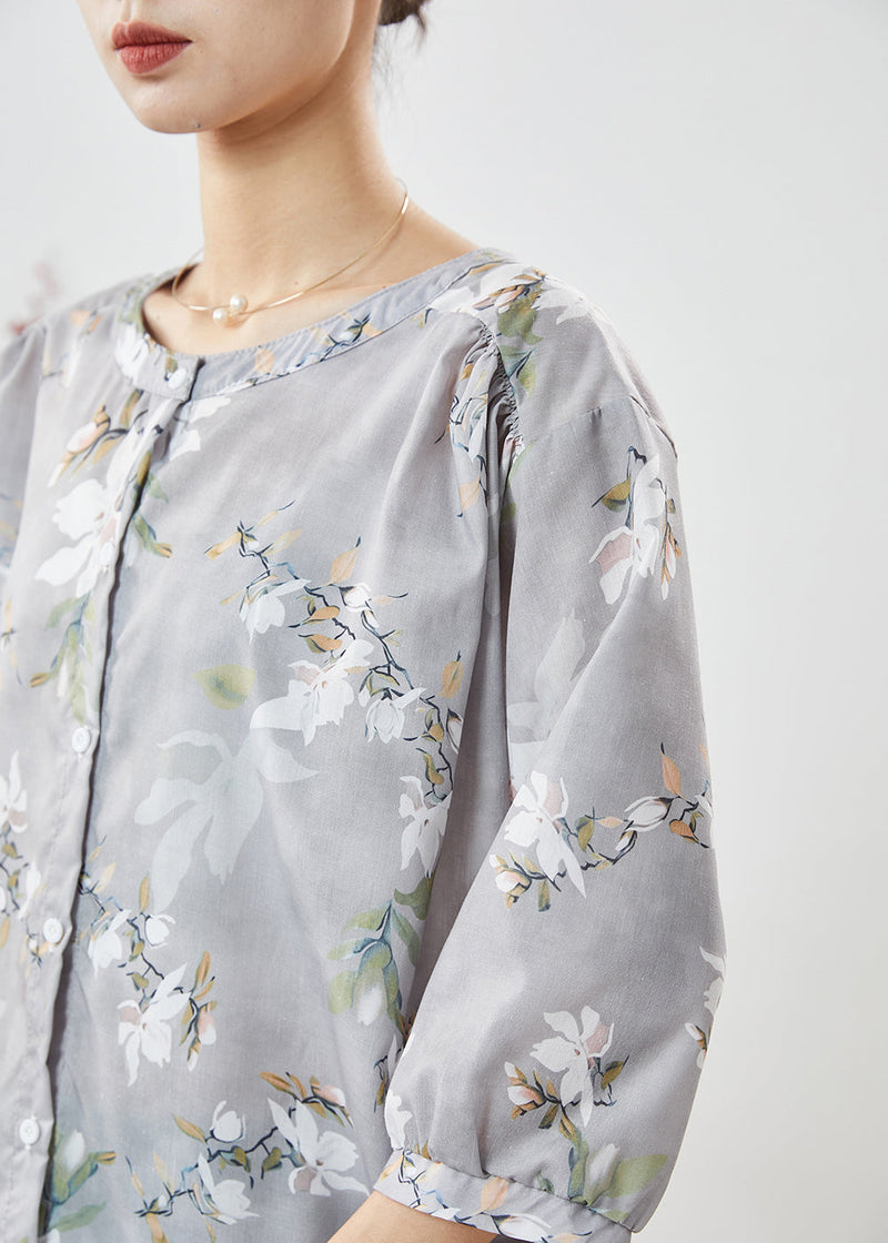 Beautifully Finished Blouse in a Timeless Design