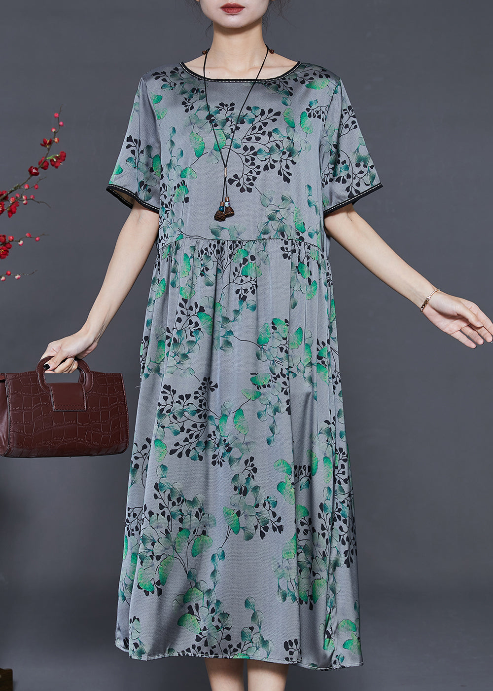 Classic Vintage & Enduringly Stylish Dress