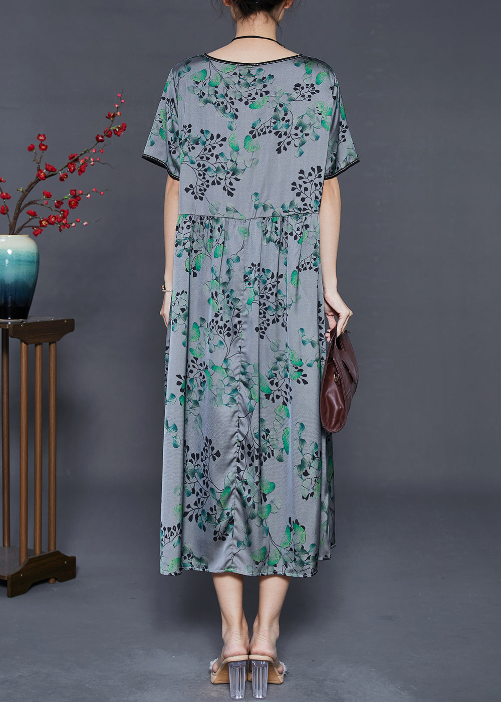 Classic Vintage & Enduringly Stylish Dress