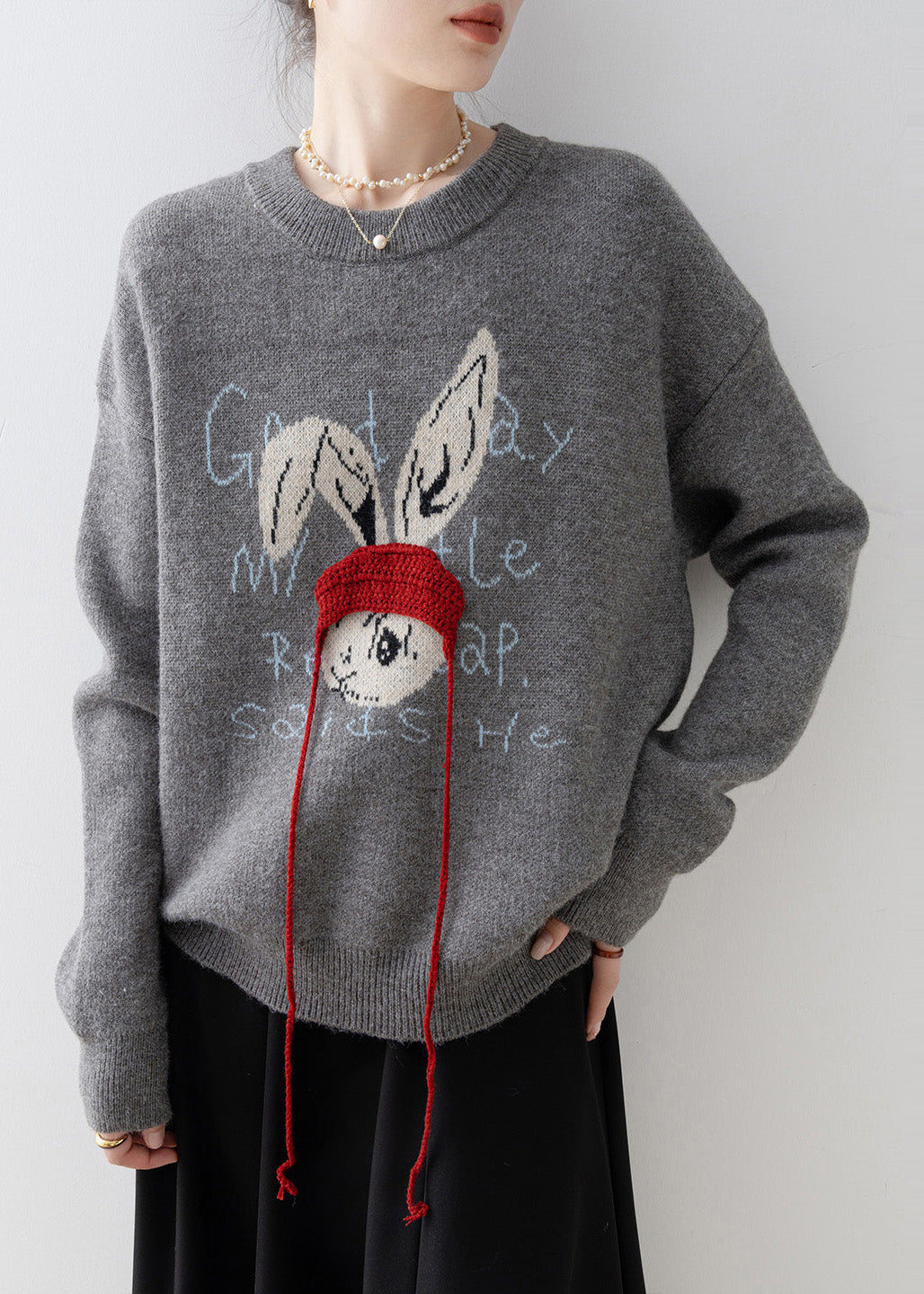 Classic Vintage Pullover with a Flattering Fit