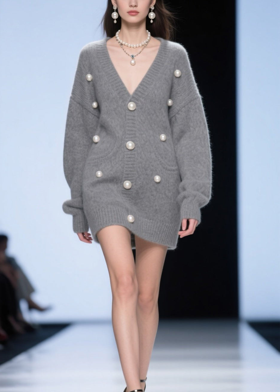 Classic Vintage Cardigan with a Flattering Fit