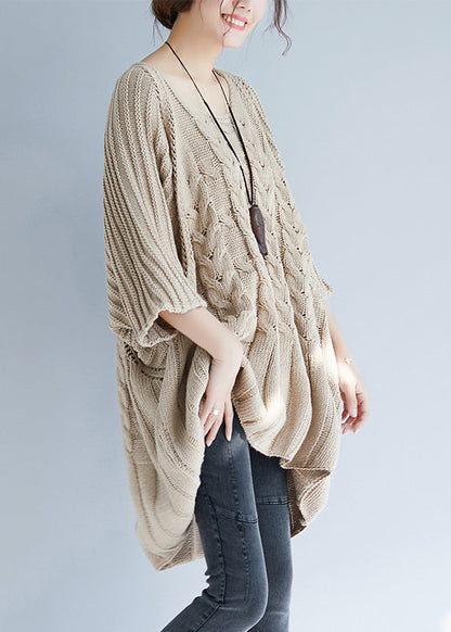 Well Tailored Top with a Graceful Silhouette