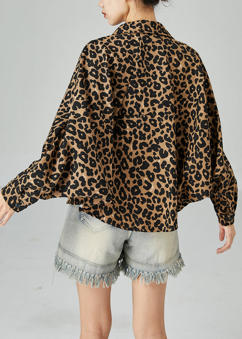 Effortlessly Elegant Coat with a Timeless Design