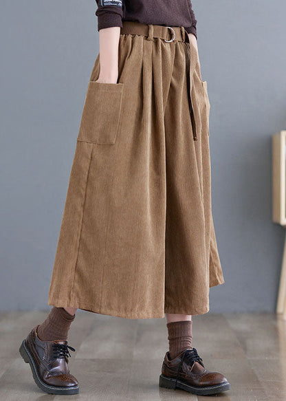 Well Tailored Pants with a Graceful Silhouette