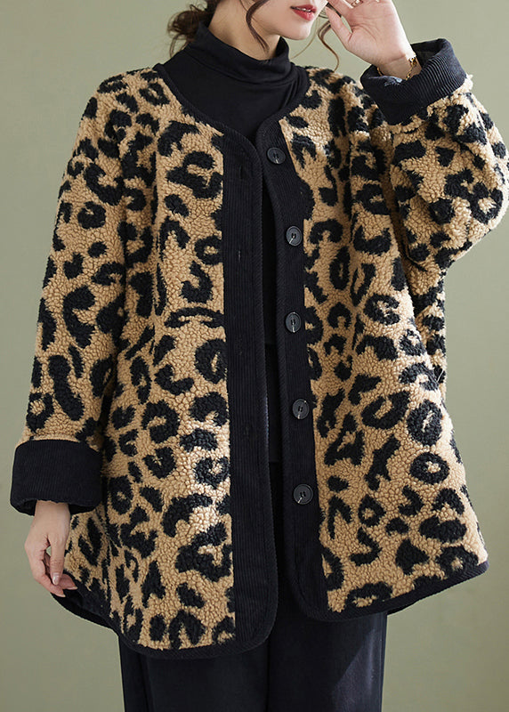 Classic Vintage Coat with a Flattering Fit