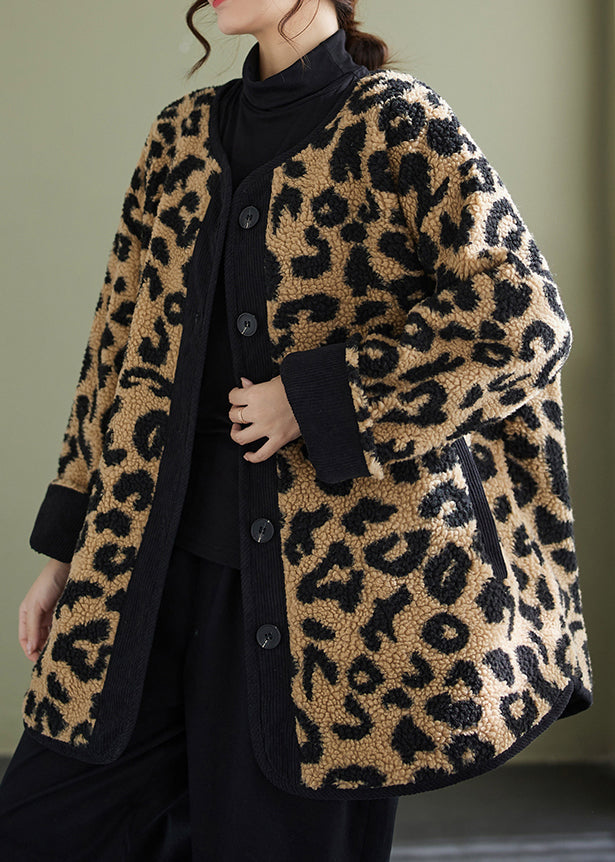 Classic Vintage Coat with a Flattering Fit