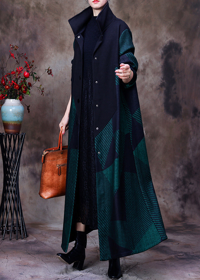 Elegantly Styled Coat for Everyday Wear