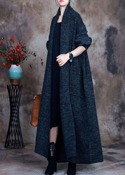 Effortlessly Elegant Cardigan with a Timeless Design