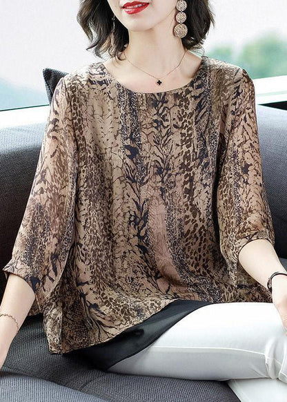 Beautifully Crafted Blouse in a Classic Style