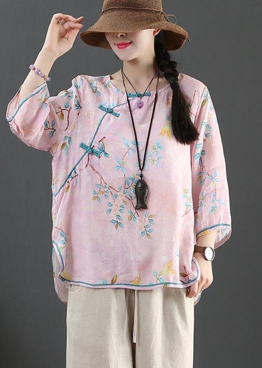 Classic Vintage Shirt with a Flattering Fit
