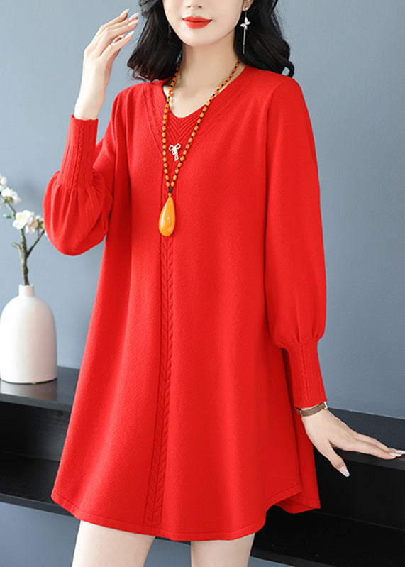 Well Tailored Sweater with a Graceful Silhouette
