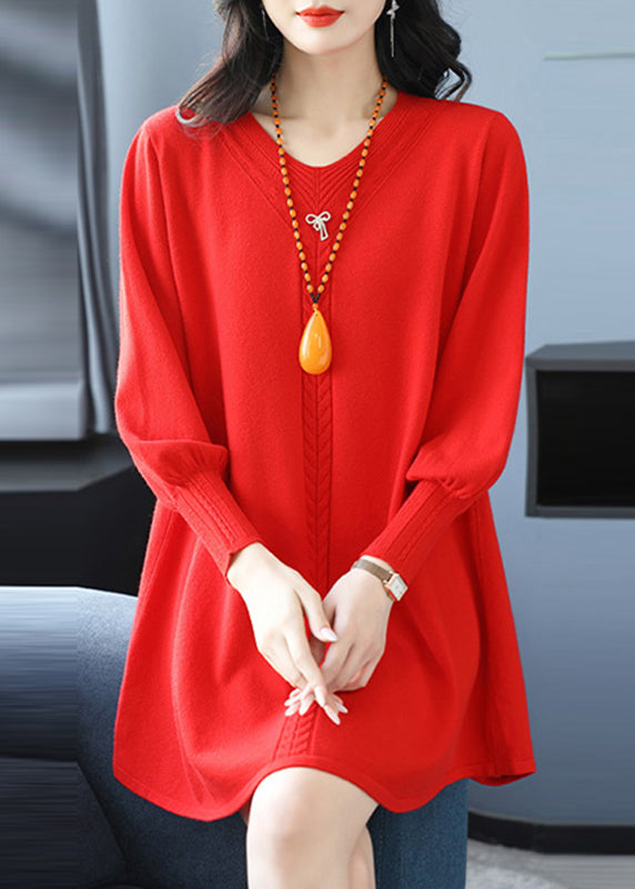 Well Tailored Sweater with a Graceful Silhouette